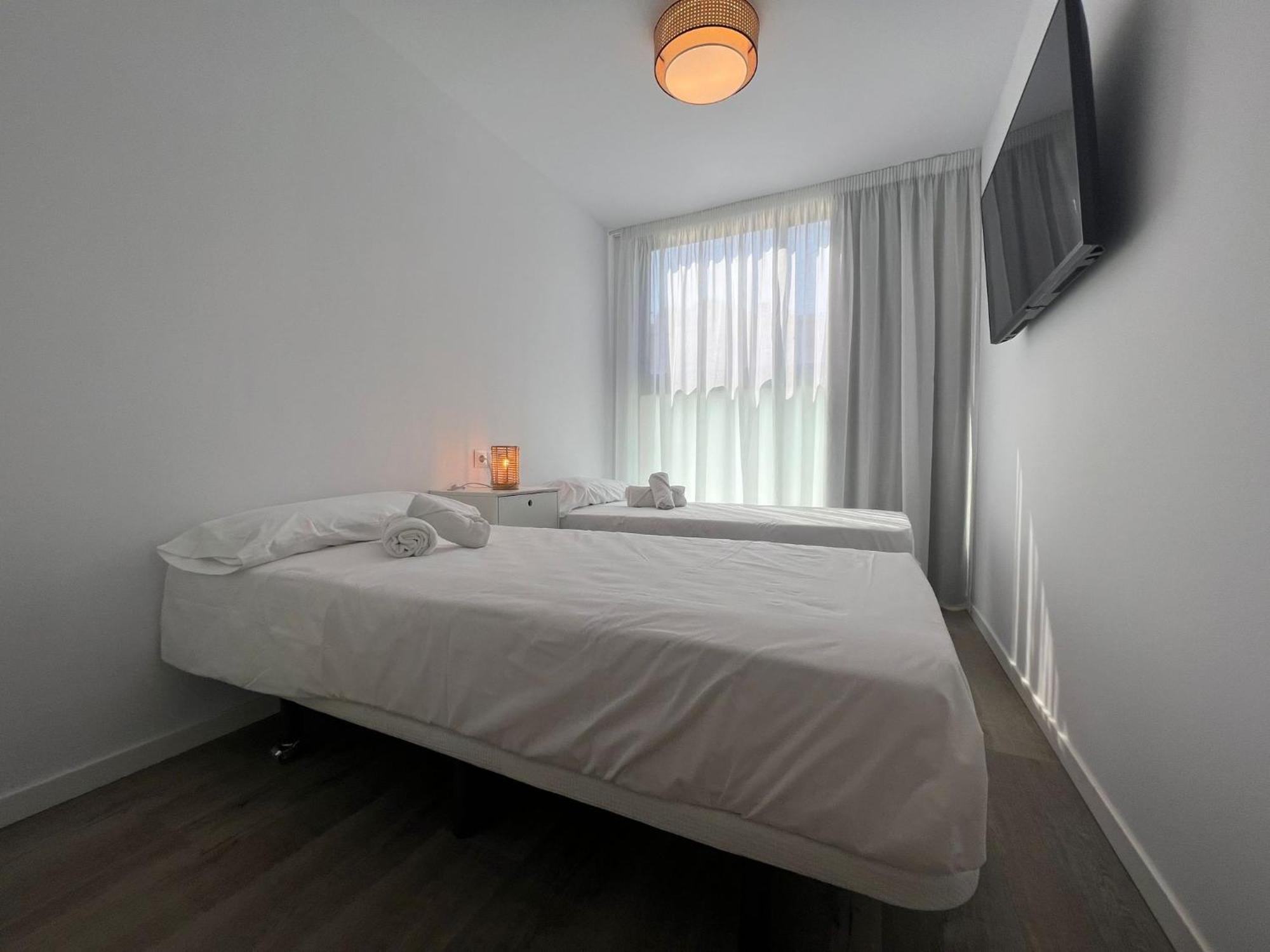 Apartamentos Aurea Pal 8 Y Gran Atenea Esperanto 5 Benidorm Eksteriør billede