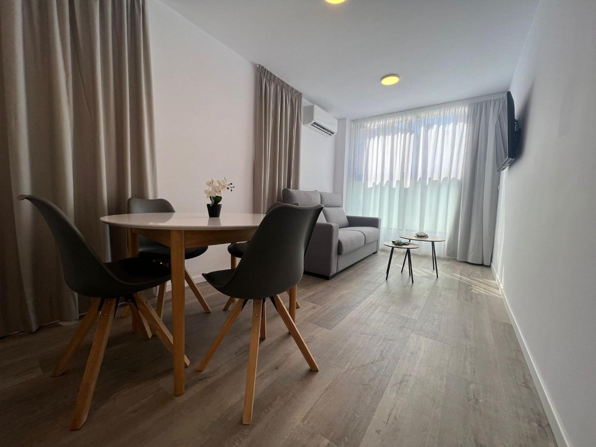 Apartamentos Aurea Pal 8 Y Gran Atenea Esperanto 5 Benidorm Eksteriør billede